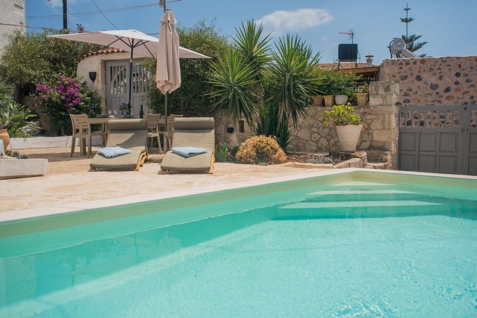 Private pool