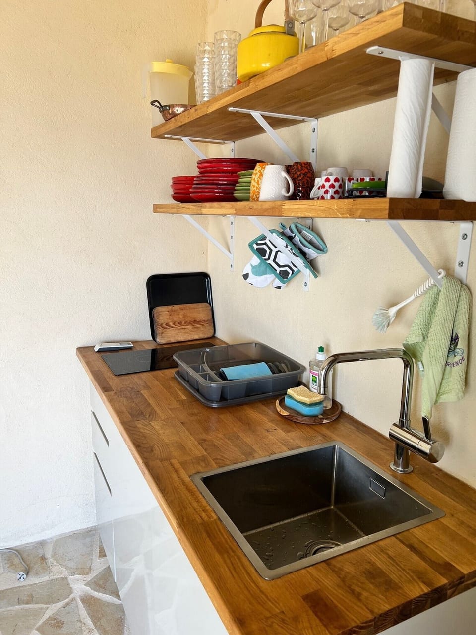 Small extra kitchen in pool house