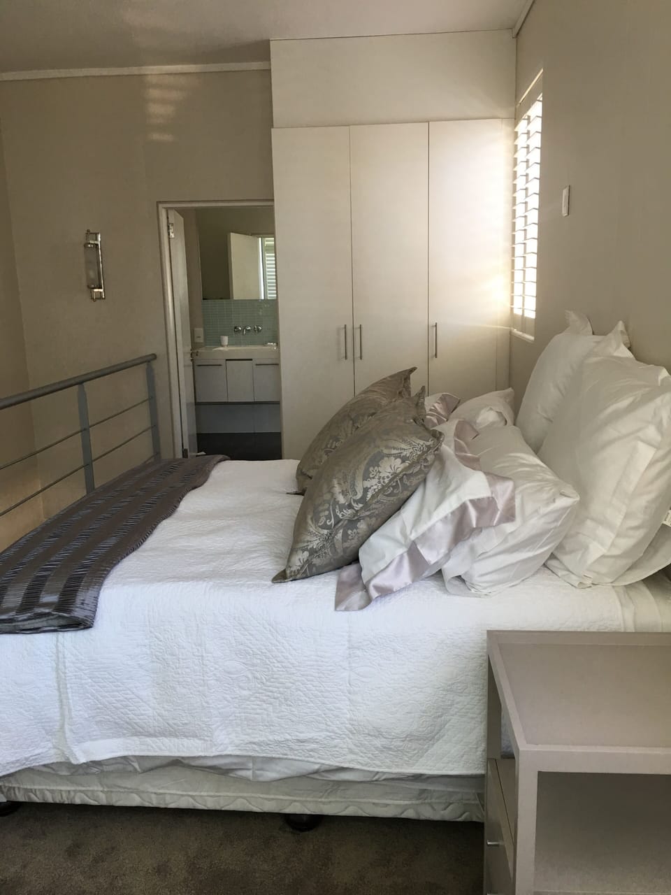 Facing en-suite