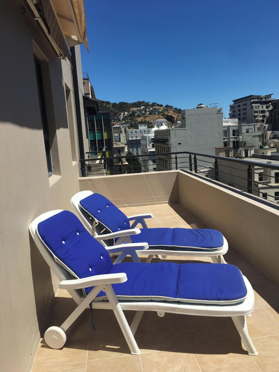 Side balcony view facing seaboard