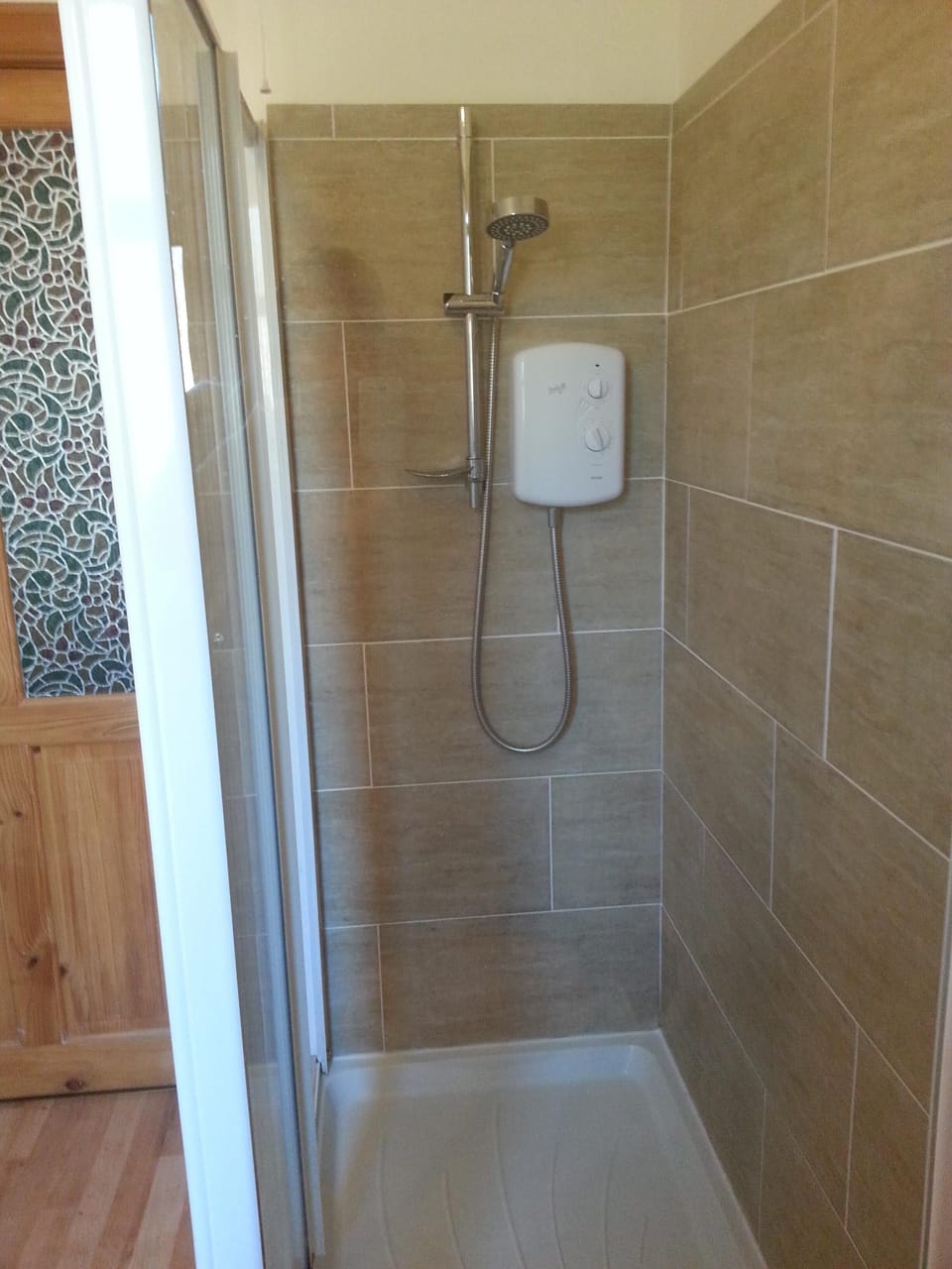 Large walk in shower.
