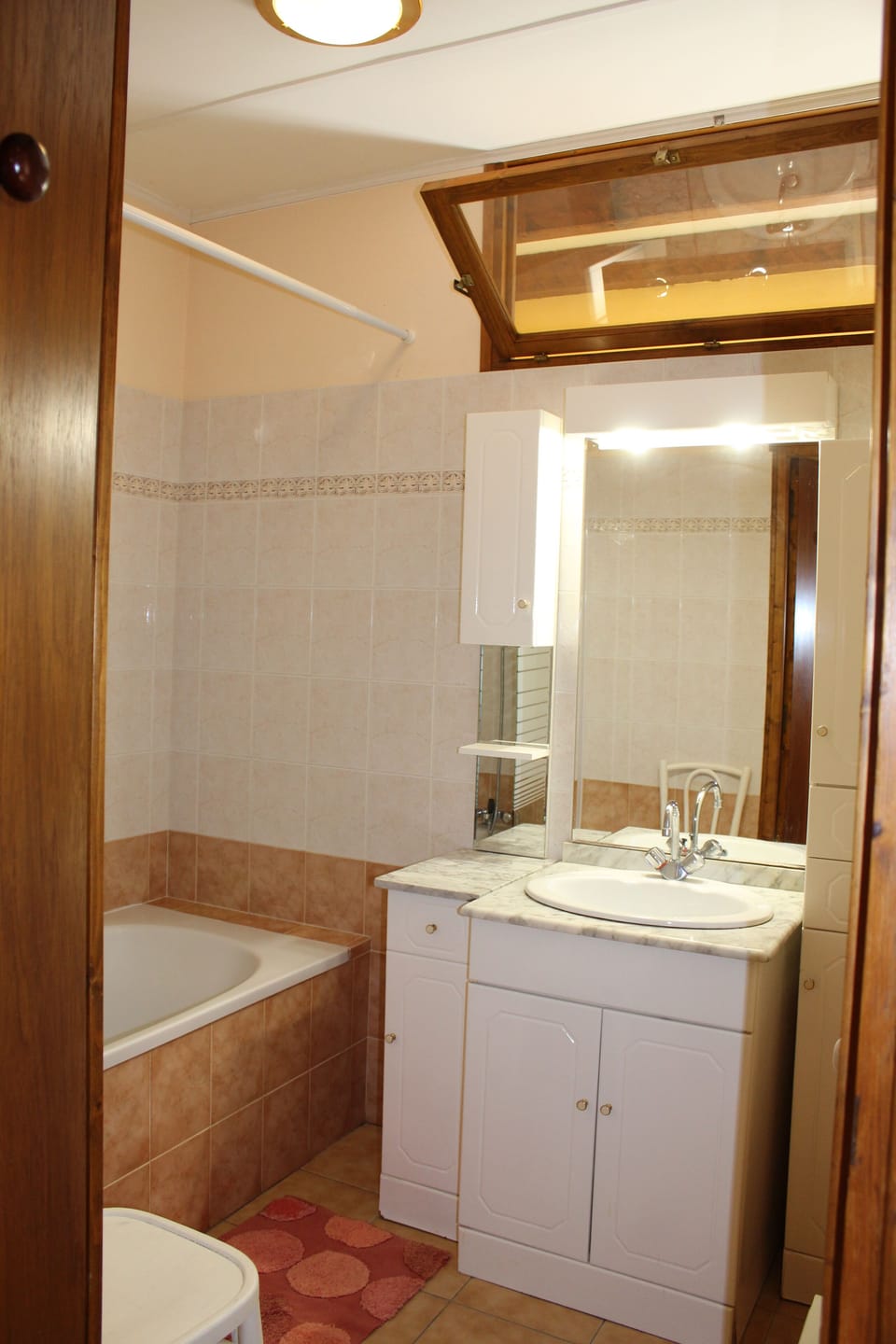 Bathroom ground floor
