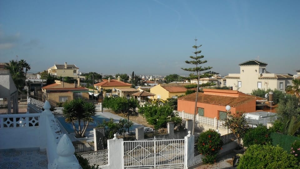 Small Roof Terrace for Sunbathing