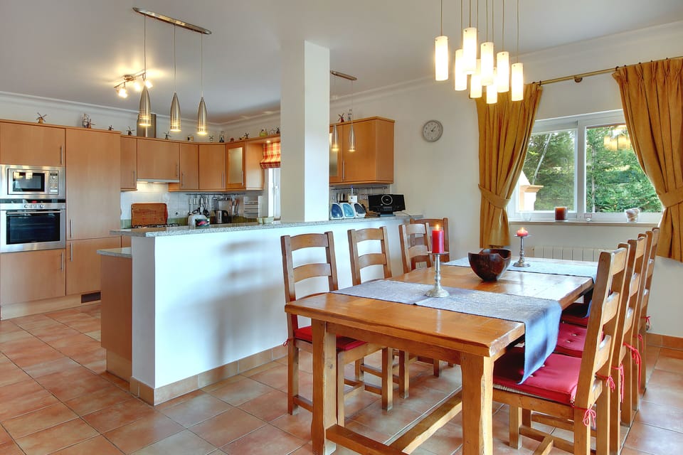 diningroom and kitchen