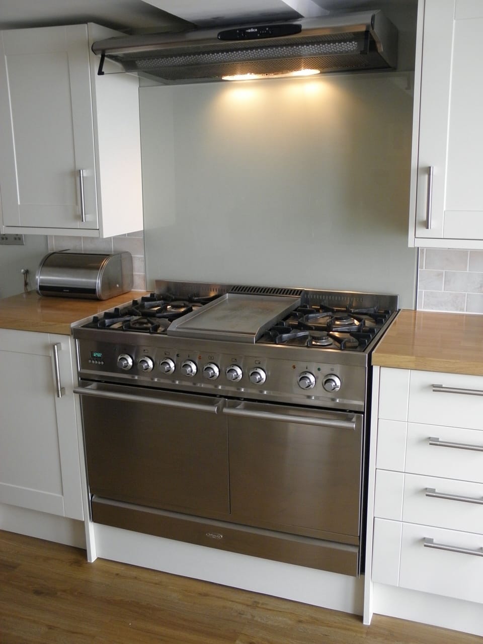 Double oven and hob