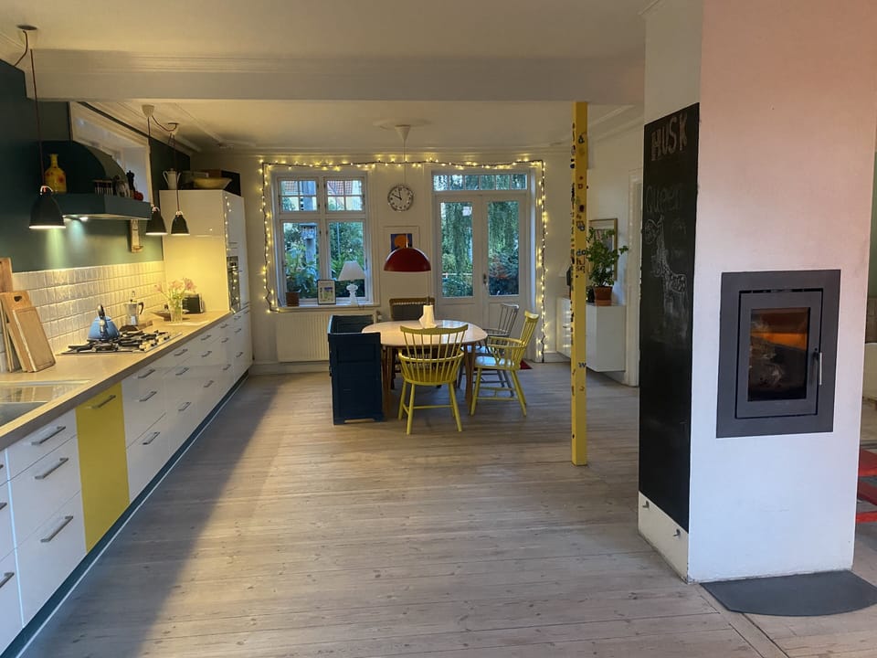 Private kitchen