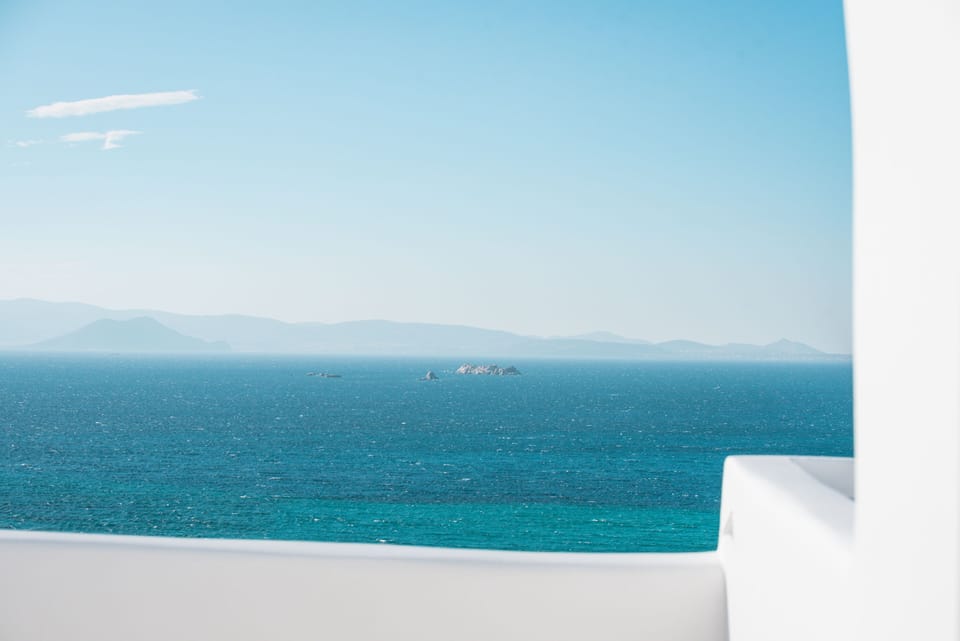 AMAZING VIEWS OF PAROS ISLAND