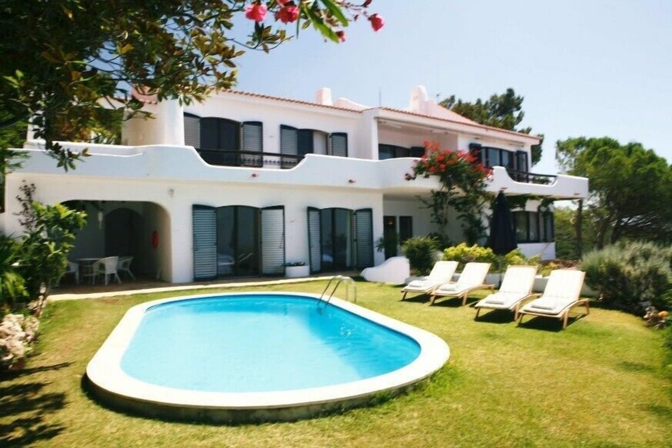 casa branca from the pool garden