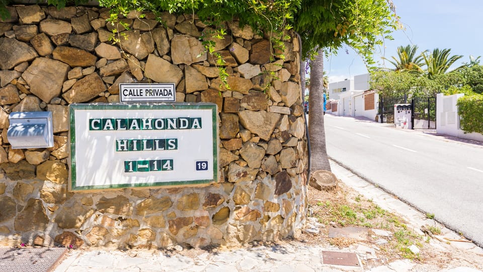 Welcome to Calahonda Hills