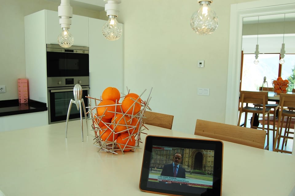 Kitchen and wifi