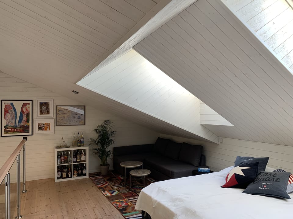 Third bedroom located on the loft, 2*90 beds, special made curtains.