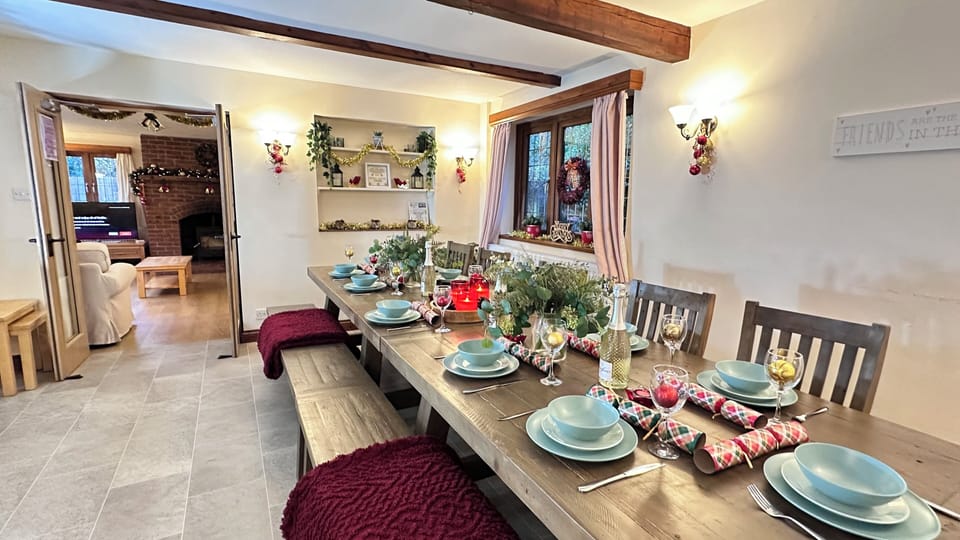 Christmas stay are for a minimum of 5 nights.