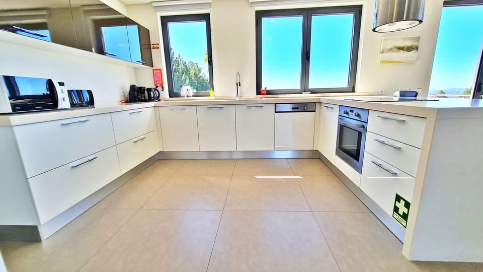 Spacious fully equipped kitchen