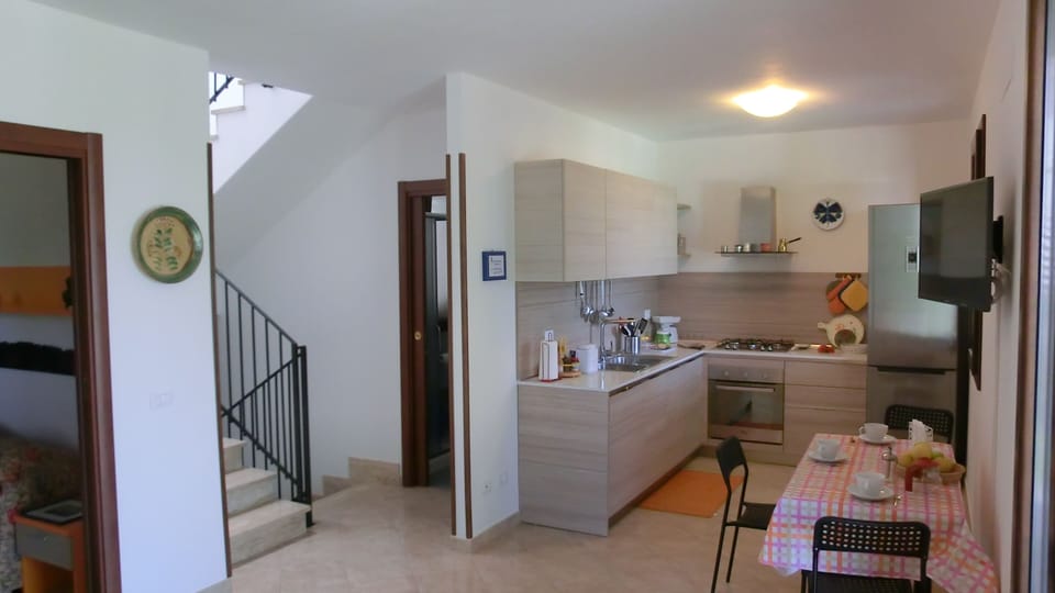 The kitchen - dining room