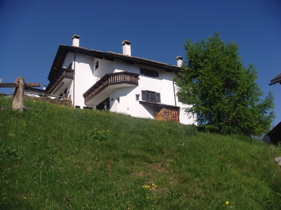 View of the house from the parking lot