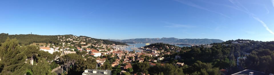 Apartment with large panoramic terrace, pool and tennis in the residential complex Apartment in French Riviera