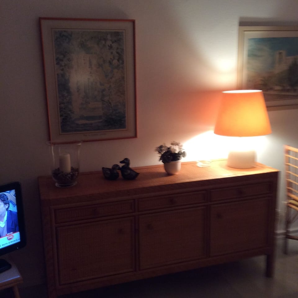 part view living room