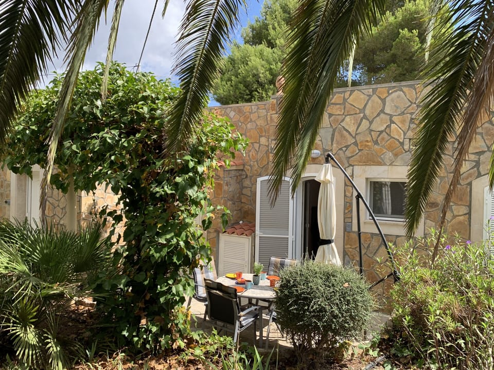 Front and kitchen terrace