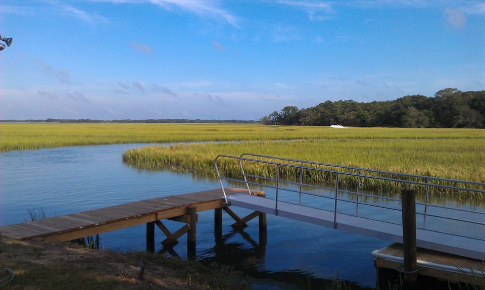 Welcome to a lowcoutry paradise! 62 acres of tranquility nestled on Hut Creek...