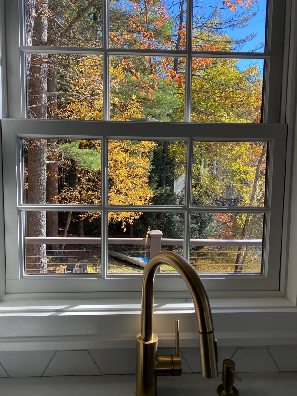 Fall leaves make ‘kitchen duty’ enjoyable