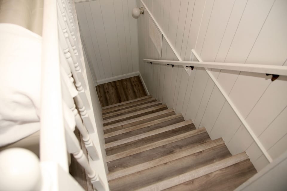 Stairs to basement