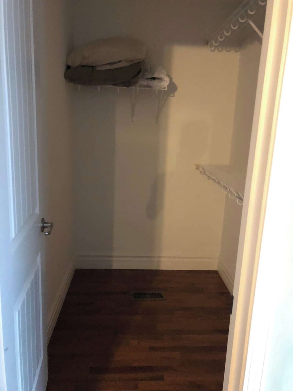 MB has walk in closet