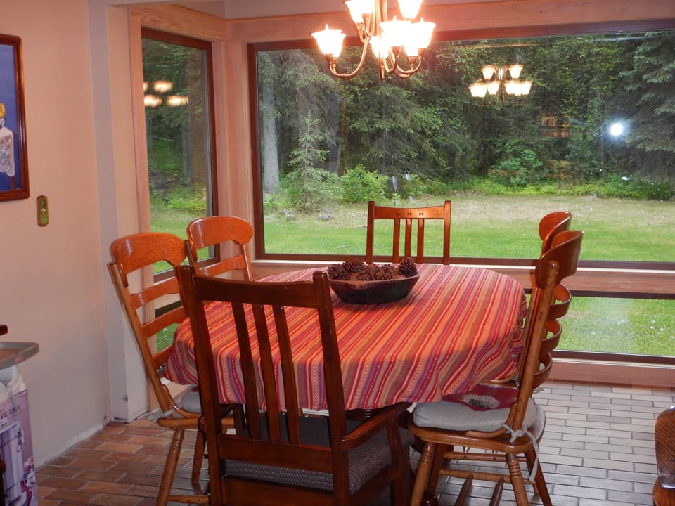 Kitchen Breakfast Nook