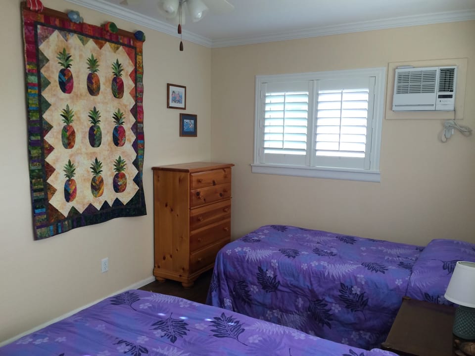 Bedroom #2 - Twin beds