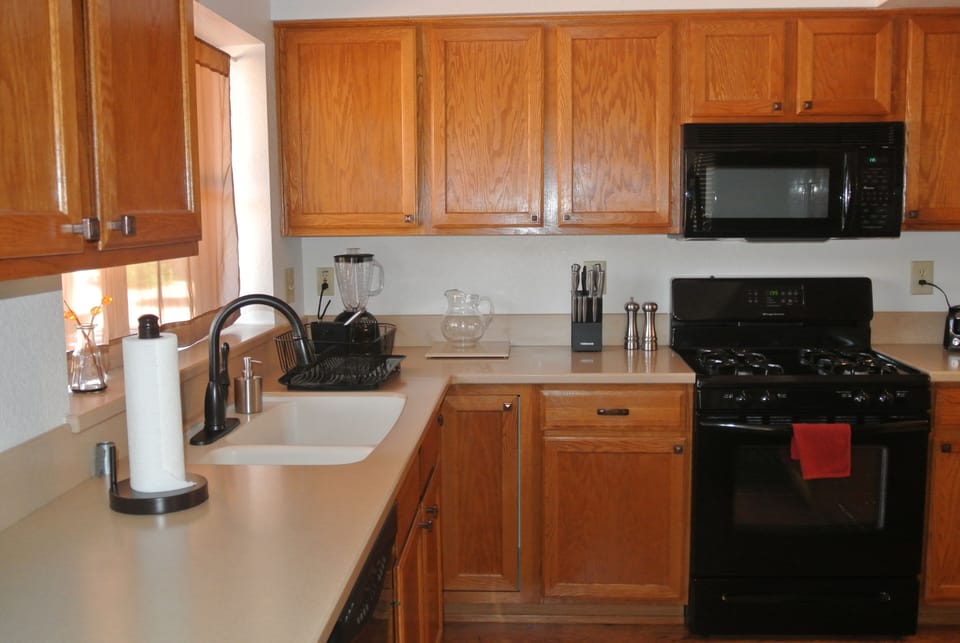 Another view of the kitchen