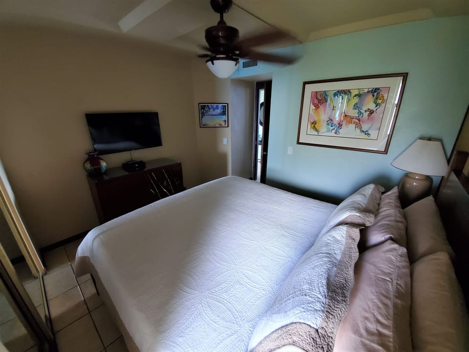 King size comfort - has three inch gel foam mattress topper