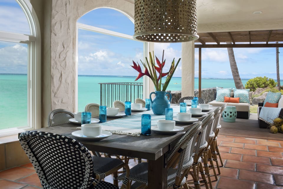 Outdoor dining seats up to 12