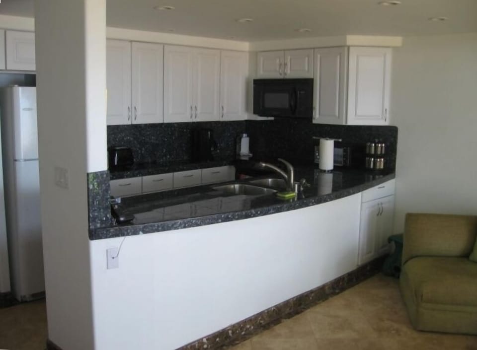 Kitchen in #11