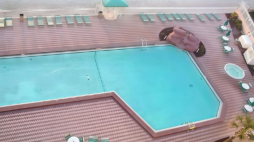 COMMON AREA: Largest Pool in Daytona