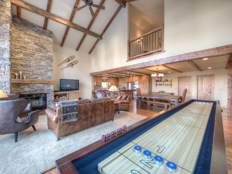 Black Eagle Lodge 25, Living, 4