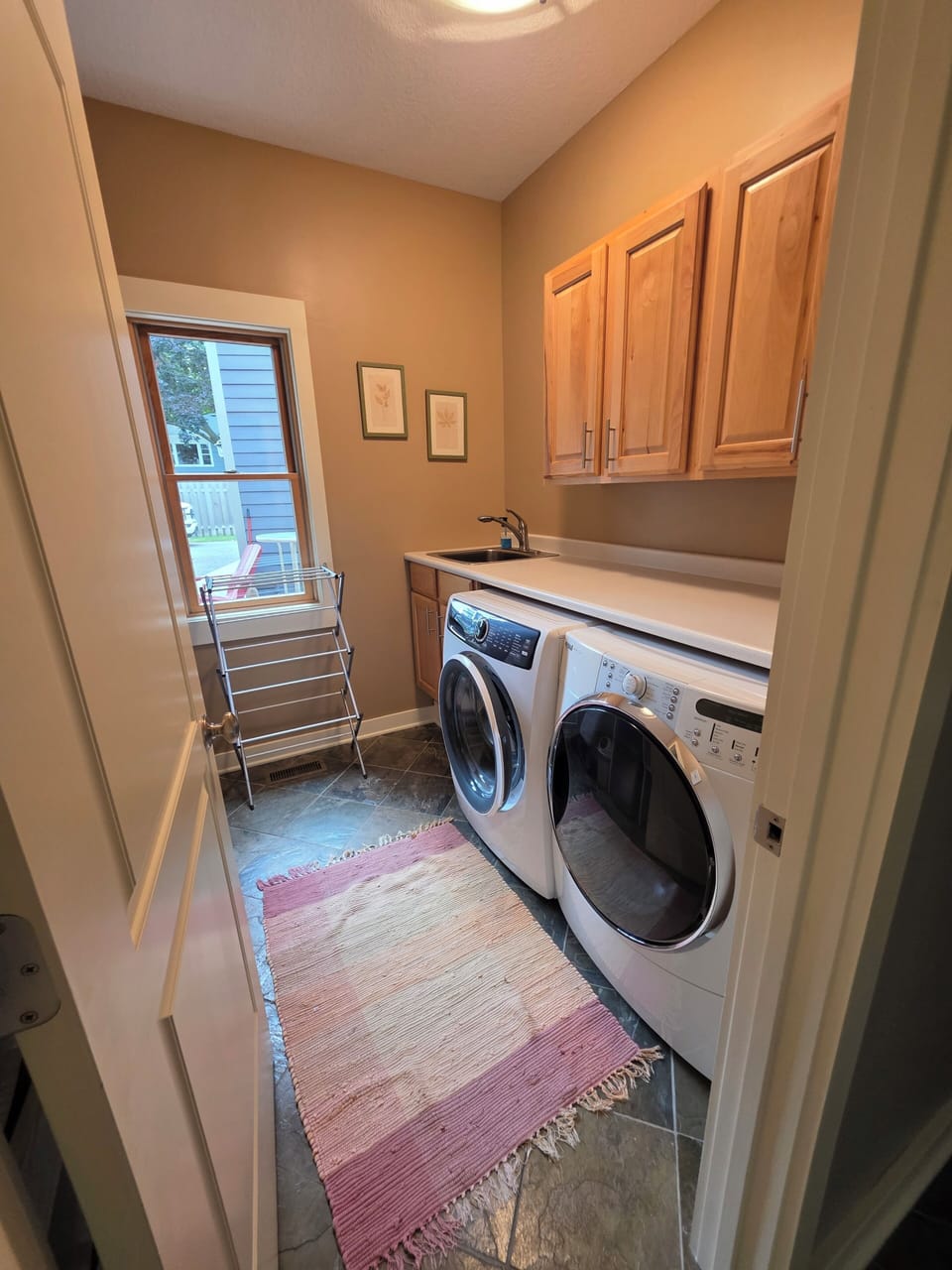 Laundry room (right side)