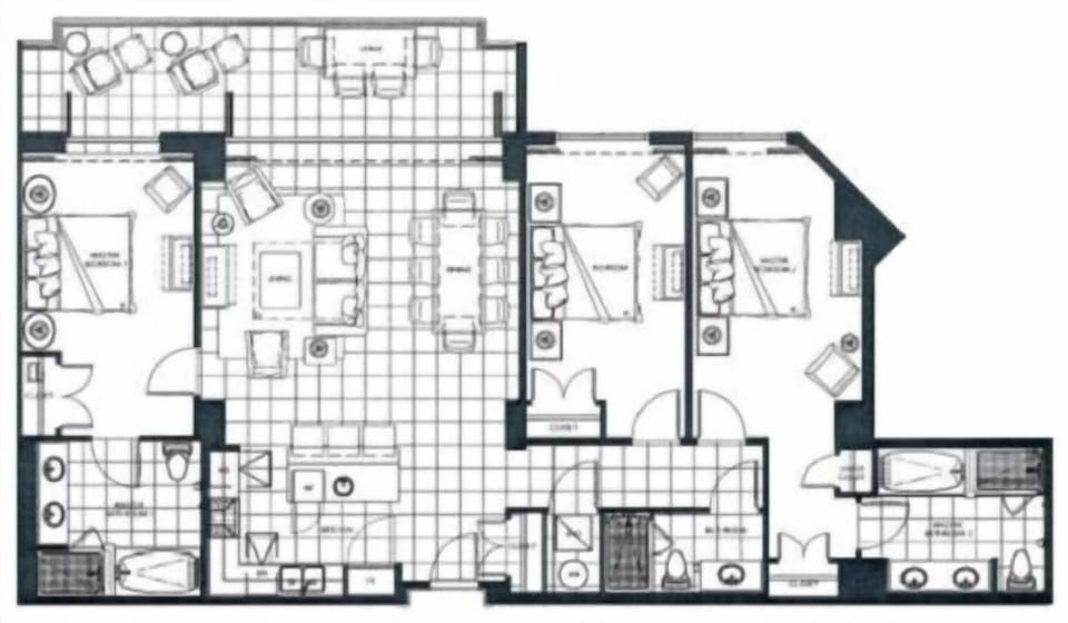Floor Plan.  Note the middle bedroom has 2 queen size beds (pic shows one king).