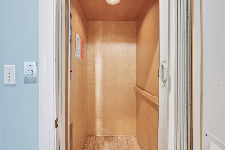 Elevator