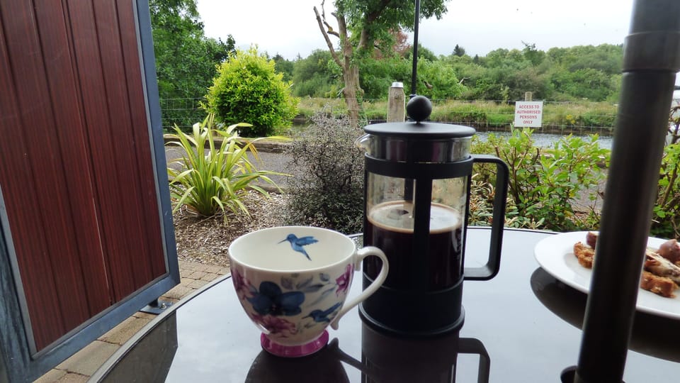 relax on the patio with spectacular of Ireland's highest mountains  