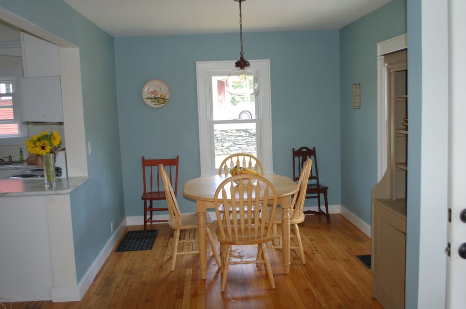 dining room, there is a table leaf in the cellar for extra guests