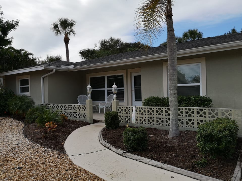 Walk way to the front door