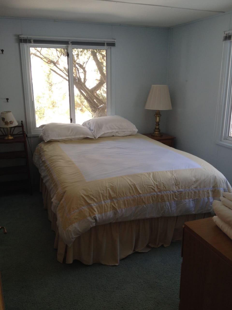 queen bedroom