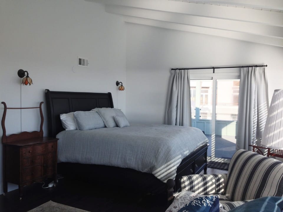 King size bed in master 