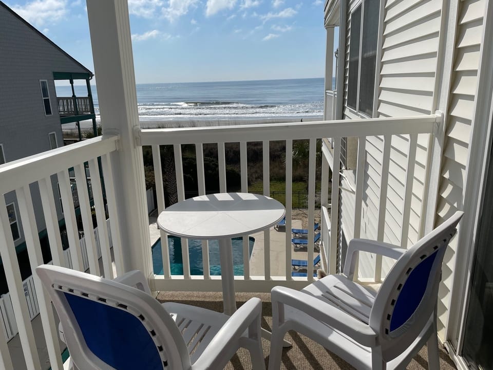 Coffee in the morning with this view! Yes!