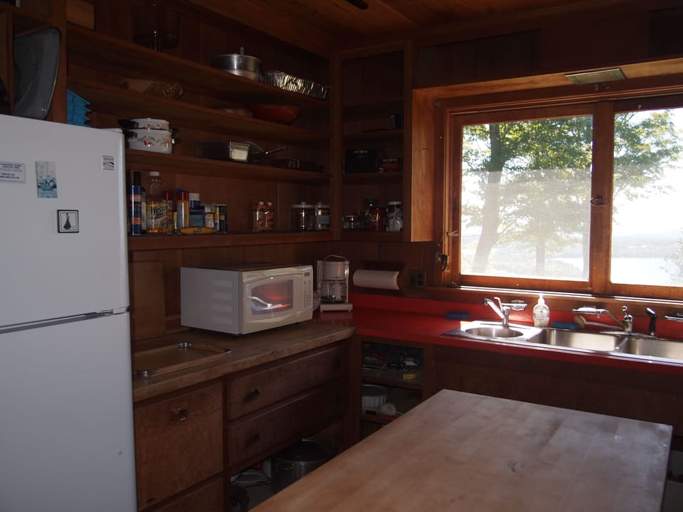 Kitchen - © P.J. Gardner
