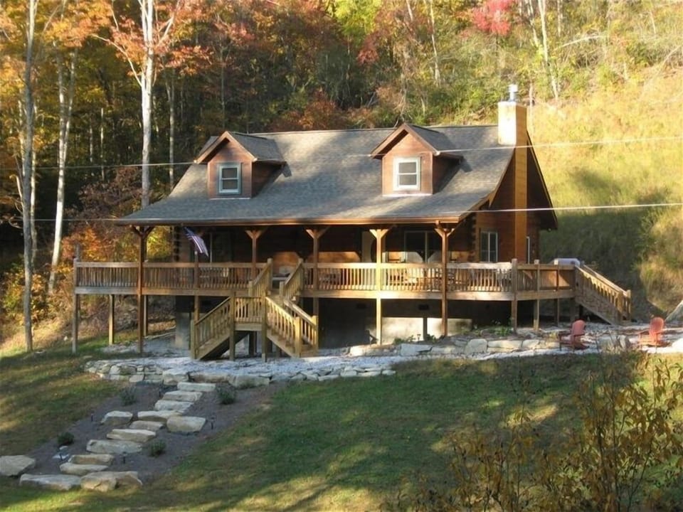 Rushing Creek Mt. Cabin lies on a beautiful mountain stream that is full of native rainbow trout.