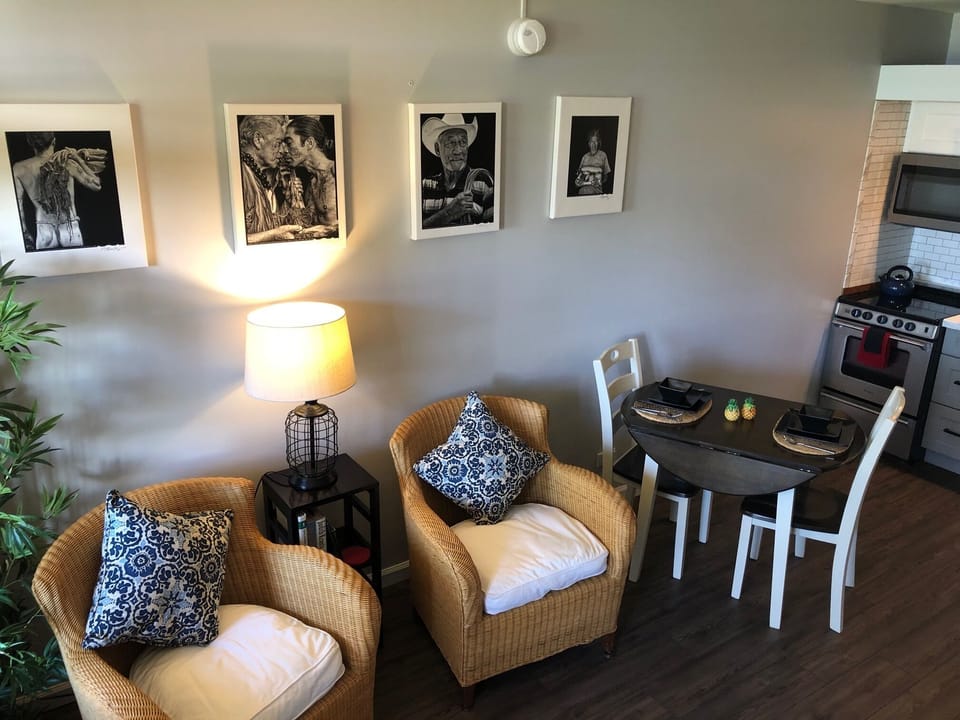 Relax with some of the legends of Molokai.