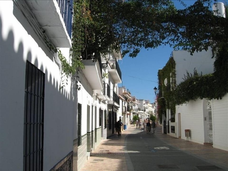 Stroll down Calle Carabeo five minutes to town center and Balcon de Europa.
