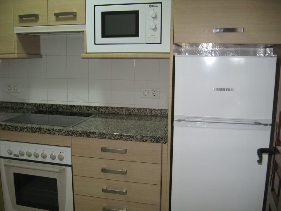 Plenty of cupboard space and a new fridge in 2018