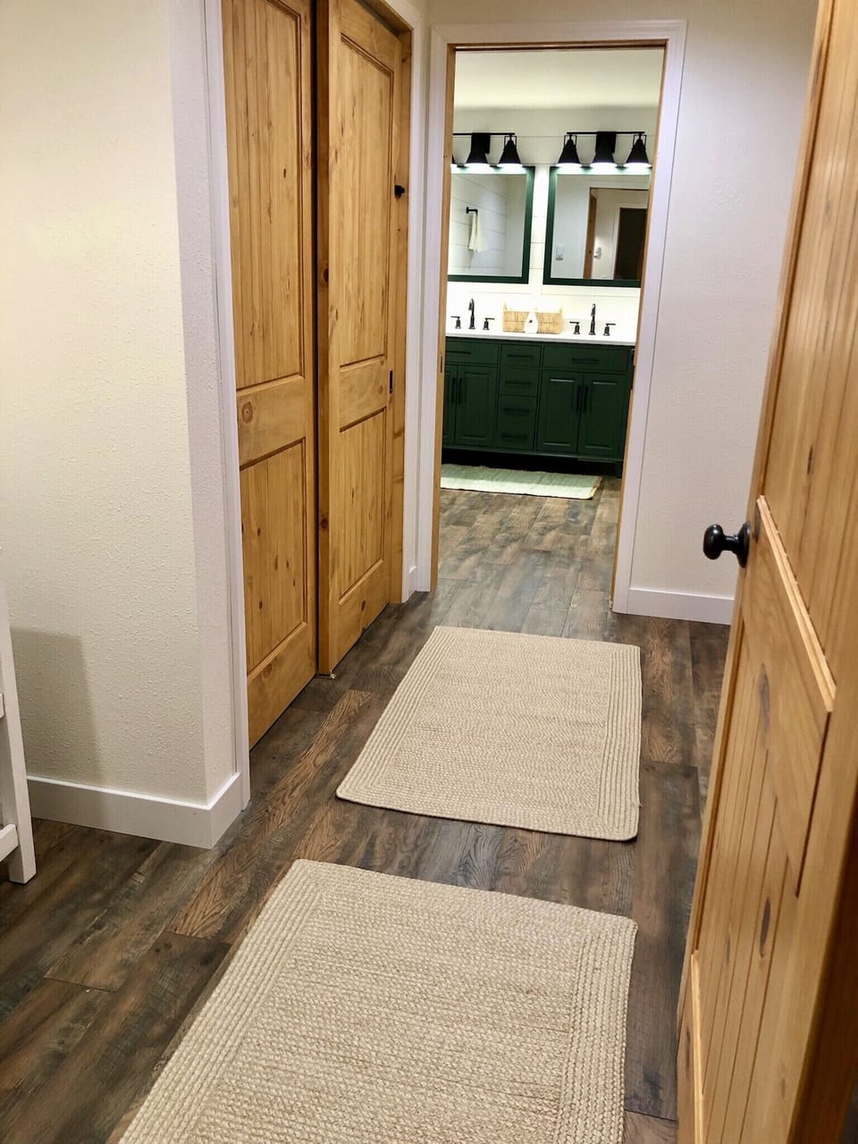 Lake View Master had New master suite bathroom 