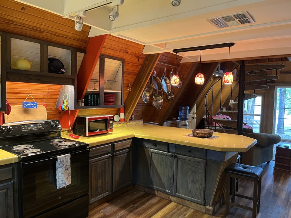 Electric stove/oven and microwave